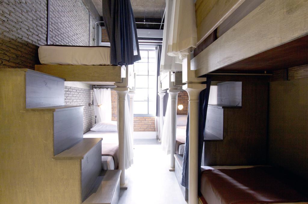 Oneday Hostel Sukhumvit 26 曼谷 外观 照片