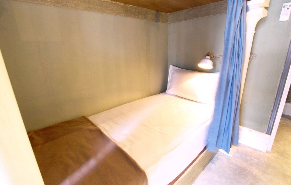 Oneday Hostel Sukhumvit 26 曼谷 外观 照片