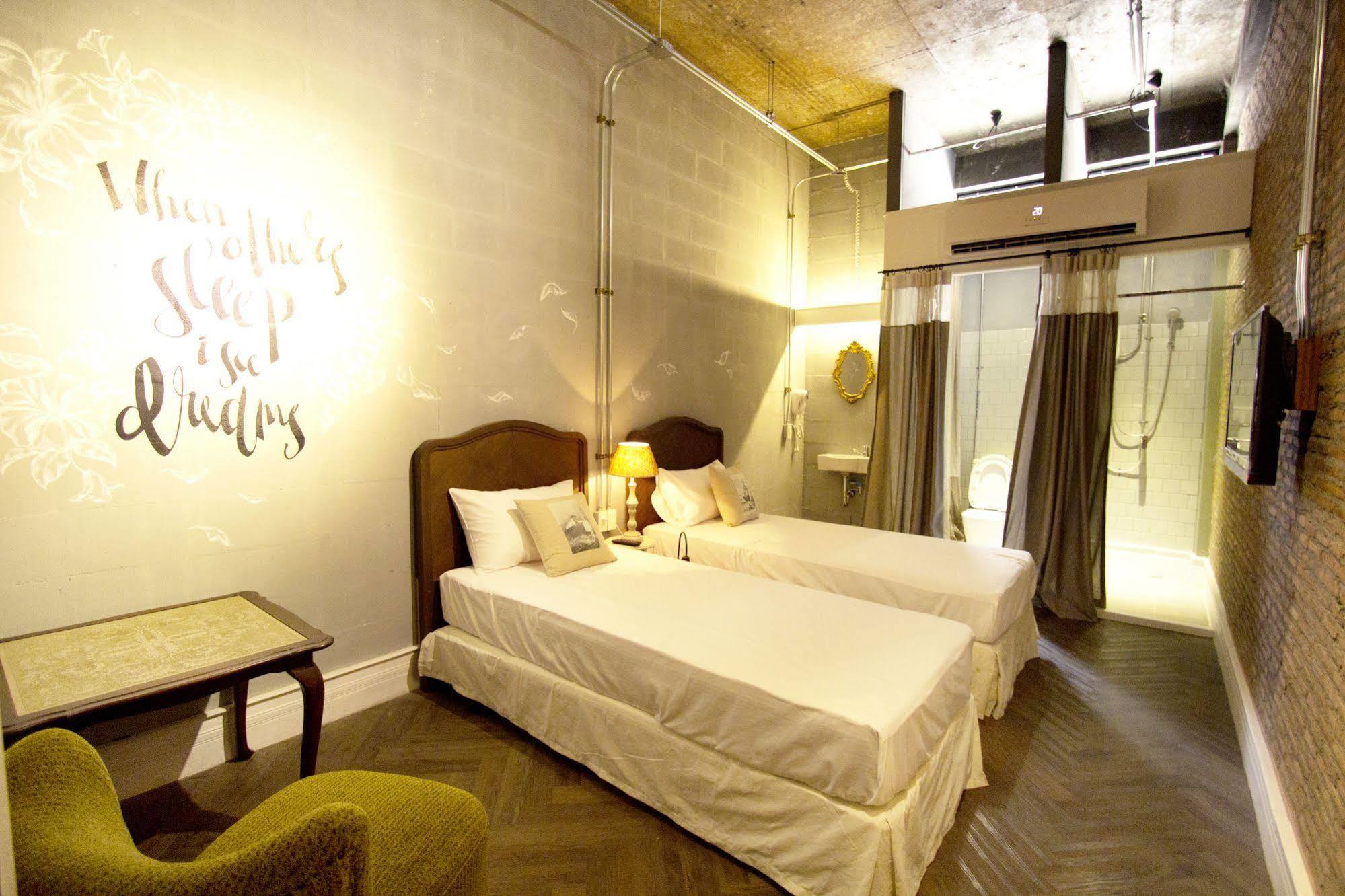 Oneday Hostel Sukhumvit 26 曼谷 外观 照片