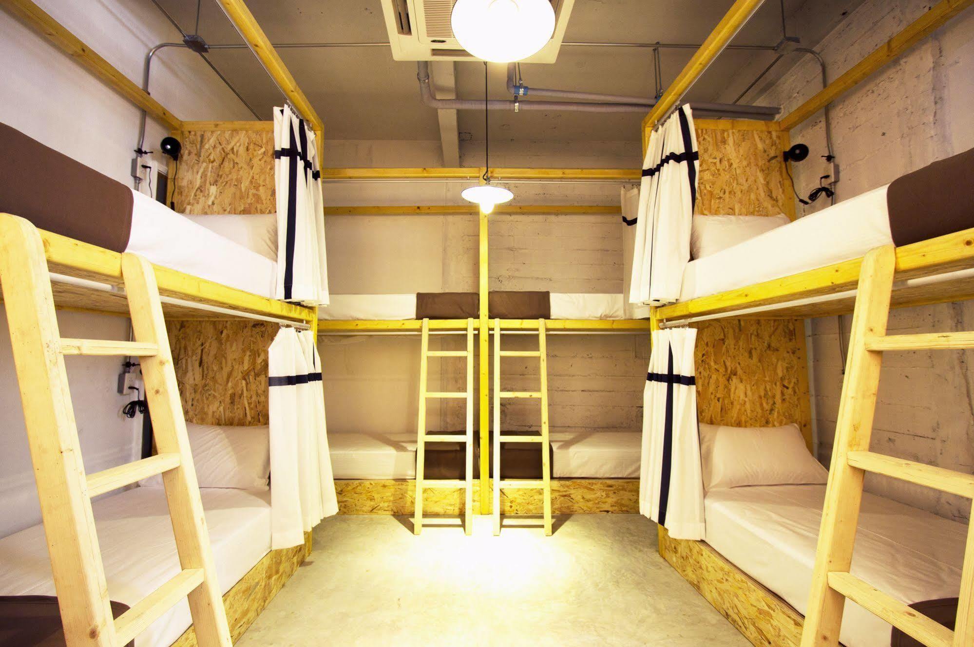 Oneday Hostel Sukhumvit 26 曼谷 外观 照片