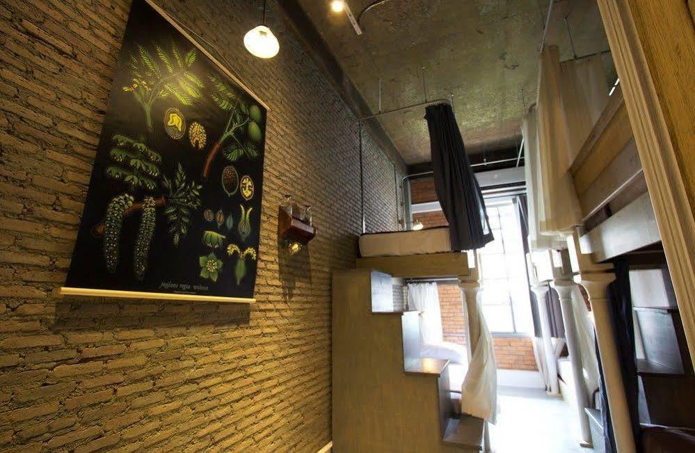 Oneday Hostel Sukhumvit 26 曼谷 外观 照片